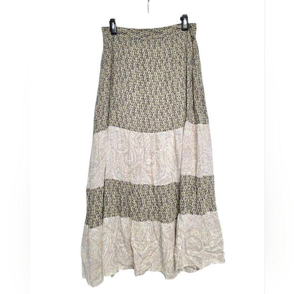 Mystree Blue and Cream Patterned Maxi Skirt Size Medium - Picture 3 of 7